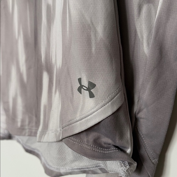 Under Armour Women’s Patterned Gray Performance Jacket - Picture 2 of 5